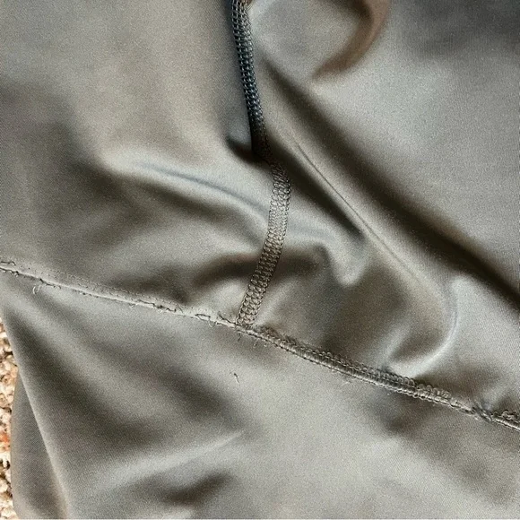 American Eagle The Lightweight Everything Legging 7/8 Length - Picture 4 of 5